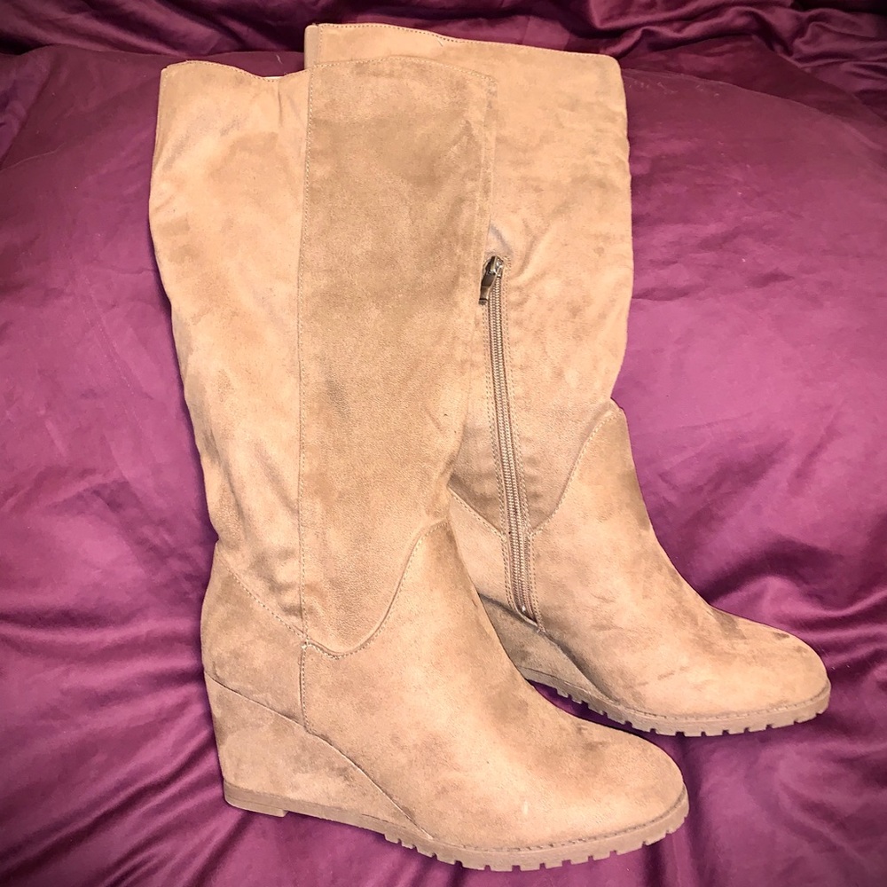 Journey wedge boots